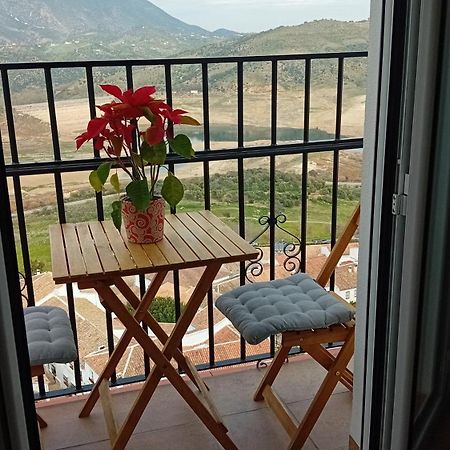 Casa Rural Plaza Zahara Buenas Vistas Саара-де-ла-Сьерра Экстерьер фото